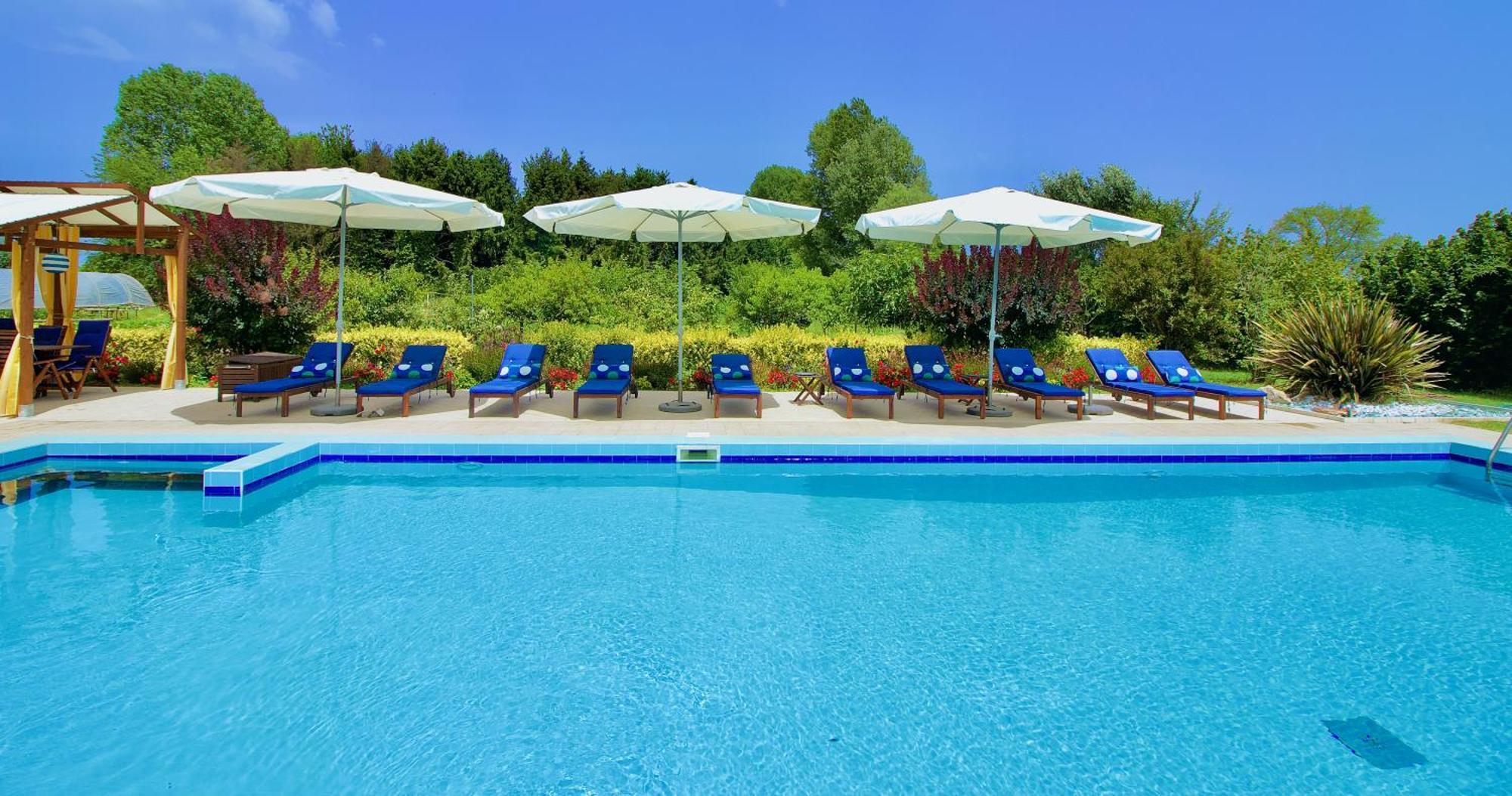 Country house Ca' Leone - Regina Vittoria - With Pool